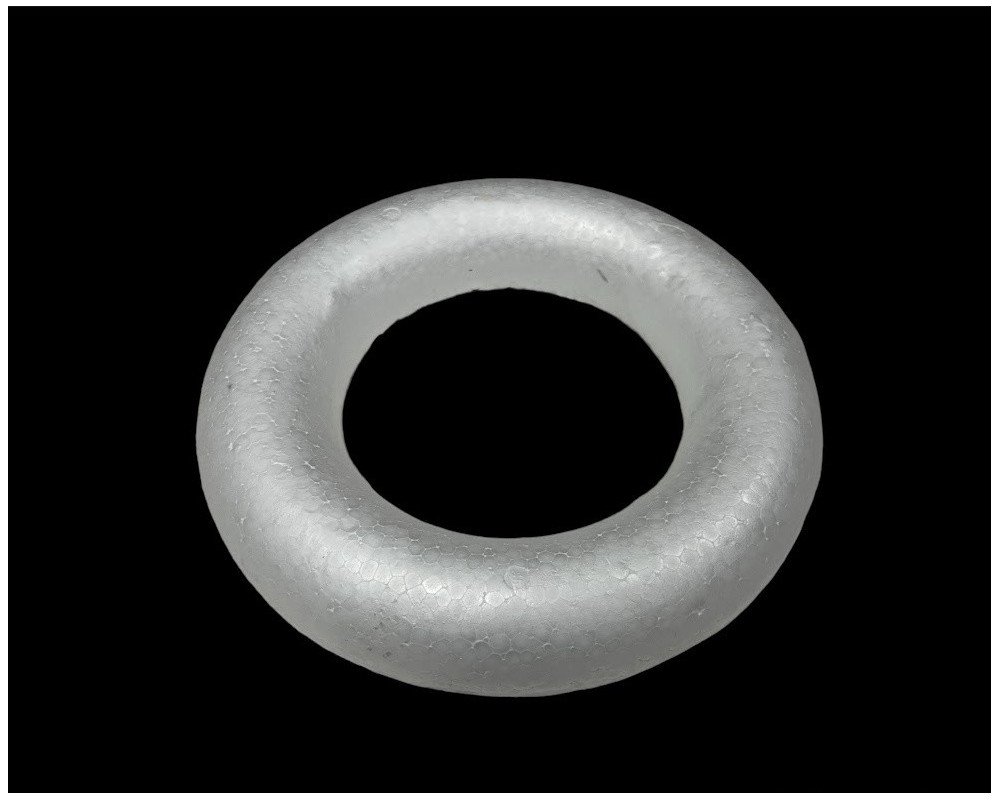 The half crown of the butterfly is 200 mm