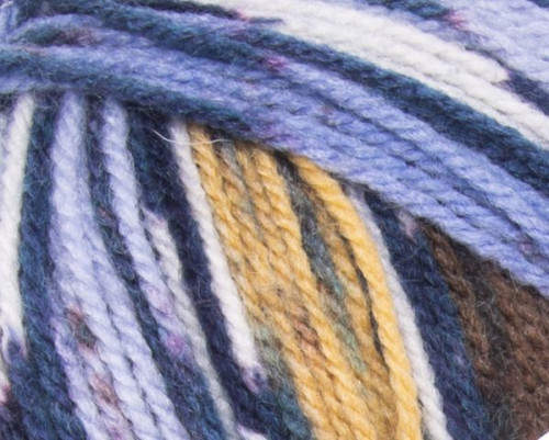 Manufacture from yarn of different colours