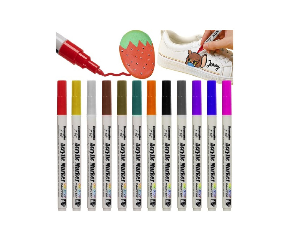 Acrylic markers in 12 colours