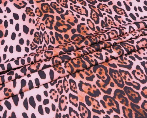 Barbi (Marchiano) fabric Red leopard writing - 1