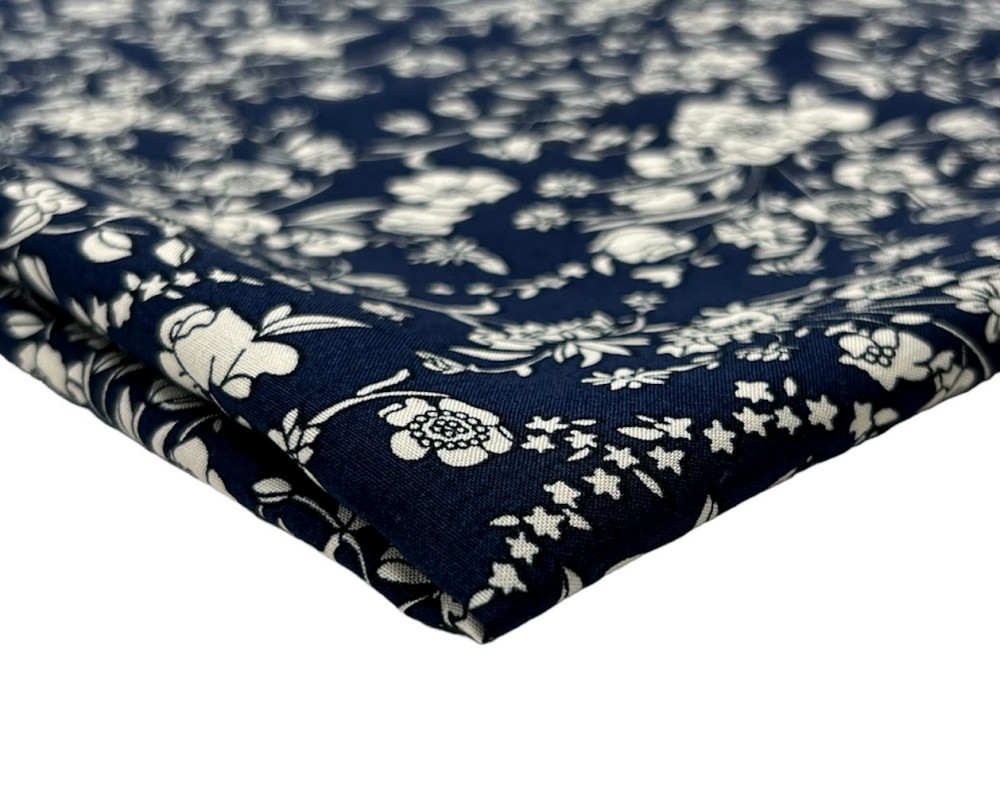 Viscous fabric White flowers in dark blue - 1