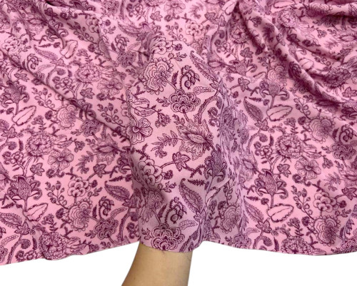 copy of Viscose fabric Spotted in pink