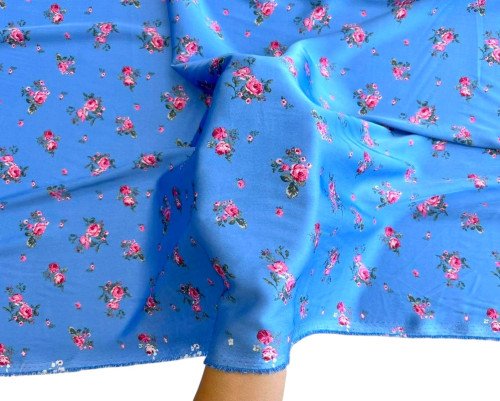 Armani silk Flowers in blue