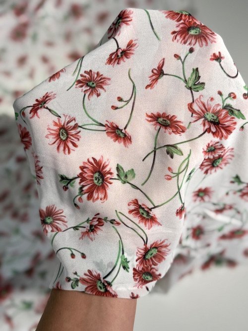 Šifonas Ramunės baltame - 2