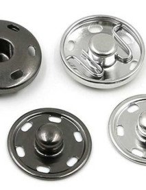 Užsegimai, spaudės