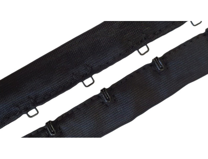 Tape with hooks and eyes