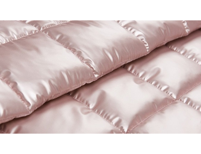 Striukinis audinys Pudrinė rožinė internetu