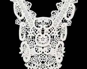 Prisiuvama aplikacija Dekolte Balta