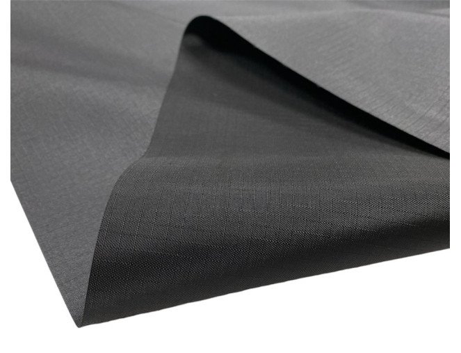 Vandeniui atsparus audinys Miranda Juodi langeliai internetu