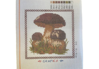 Embroidery painting Baravykai