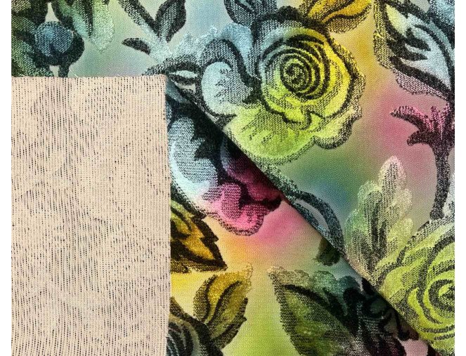 Tapestry Flowers in colours pigiau