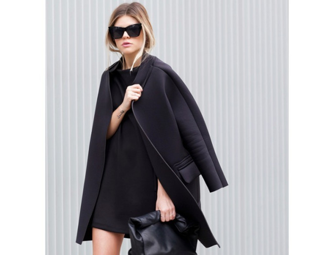 Neoprenas Juodas internetu