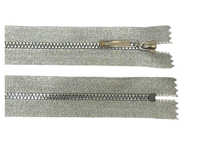 Dekoratyvinis užtrauktukas 16cm. Sidabrinis