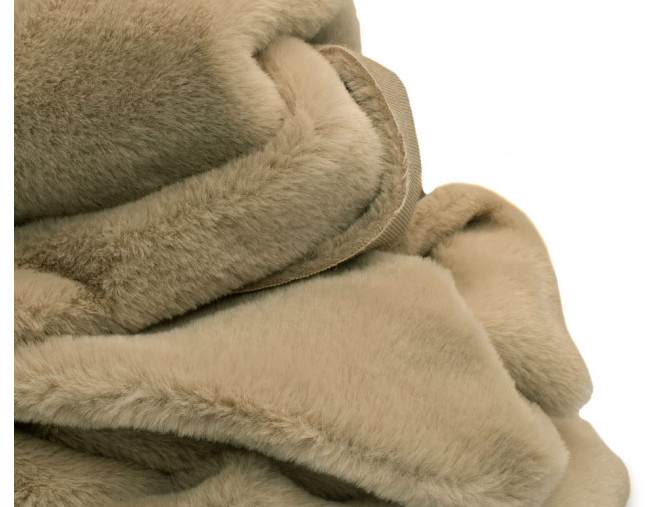 Dirbtinis kailis Šviesi smėlio internetu