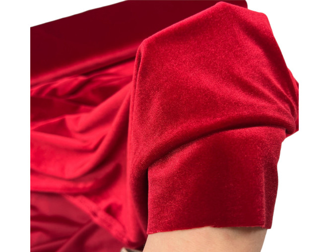 Velvet Red internetu