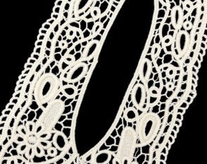 Prisiuvama apykaklė Kreminė