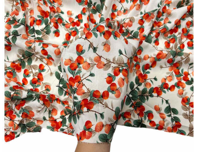 Viskozinis audinys Šermukšnių šakelės internetu