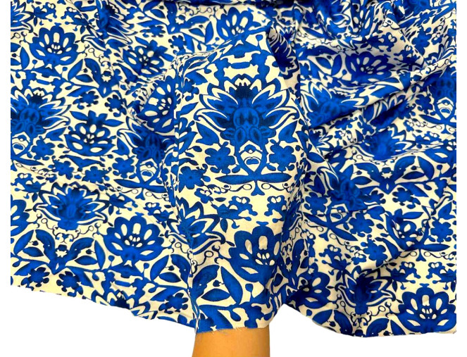 Polyester fabric Blue in white internetu