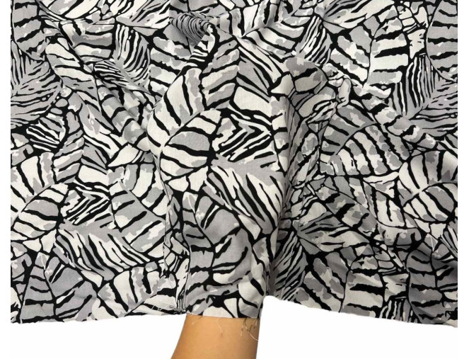 All-woven fabric in black with grey lettering internetu
