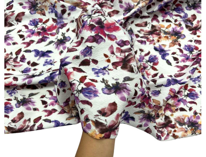 Jersey purple flowers in white internetu