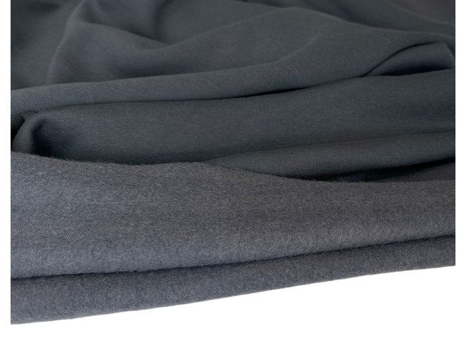 T-shirt of a dark grey colour/kv.m. pigiau