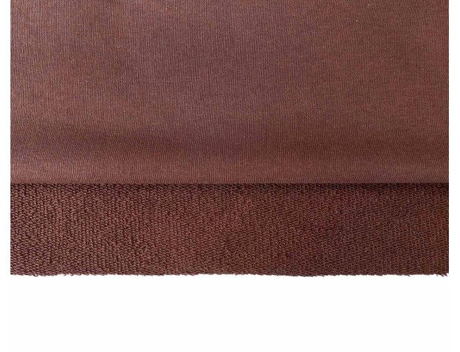 Triangular knitted or crocheted internetu