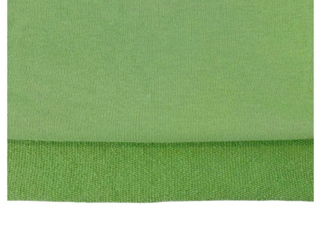 Triangular knitted or crocheted internetu