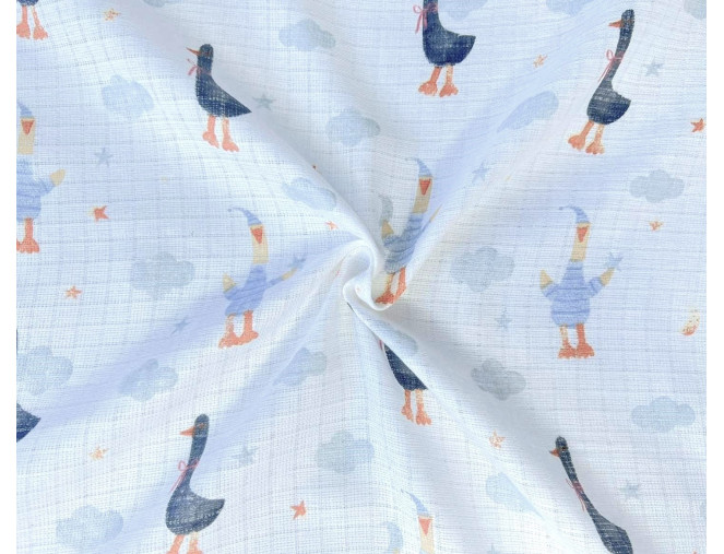 Marlė Žąsys baltame