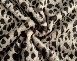 Dirbtinis kailis Leopardas