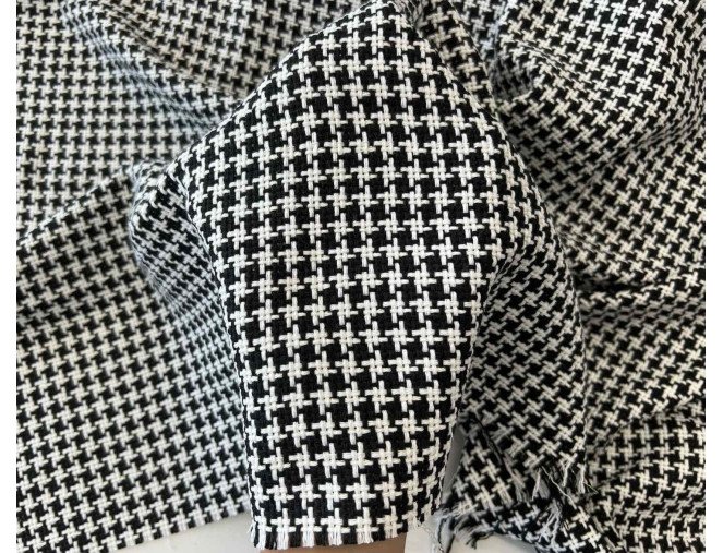 Vilnonis audinys Juoda balta internetu