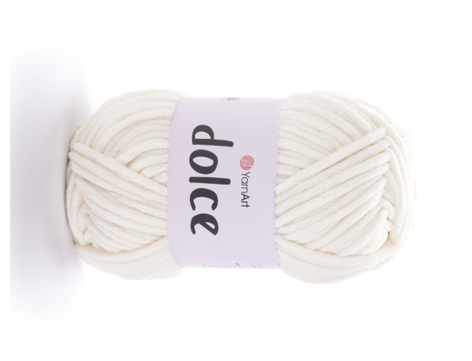 Yarn art dolce 745 Ekru