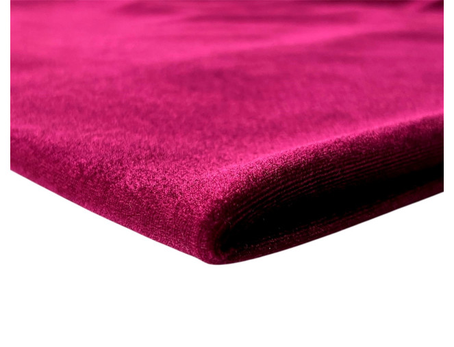 Aksomas Raudono vyno