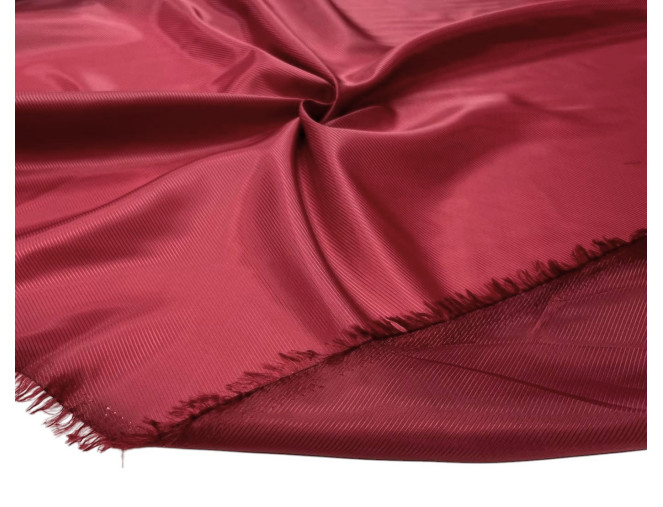 Lining Stripes Bordeaux internetu