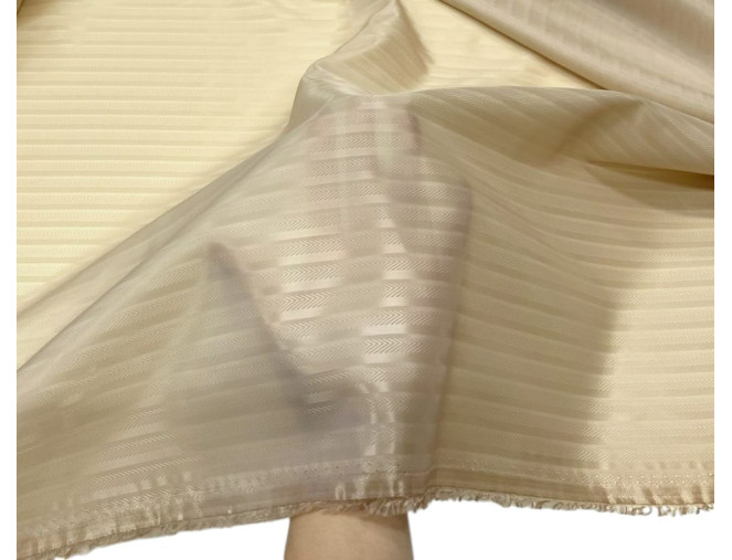 Lining Beige stripes pigiau
