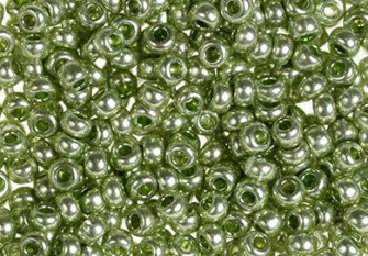 Preciosa pearl 10/0 18161 Light green