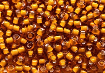 Preciosa Pearl 10/0 15076 Honey