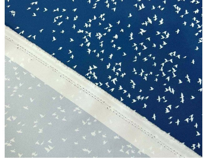 Vandeniui atsparus audinys Oxford Paukščiai mėlyname internetu