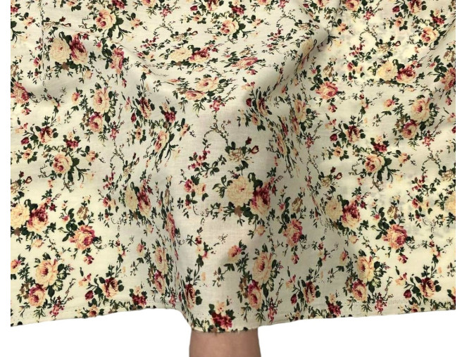 Poplin audinys Rožės gelsvame internetu