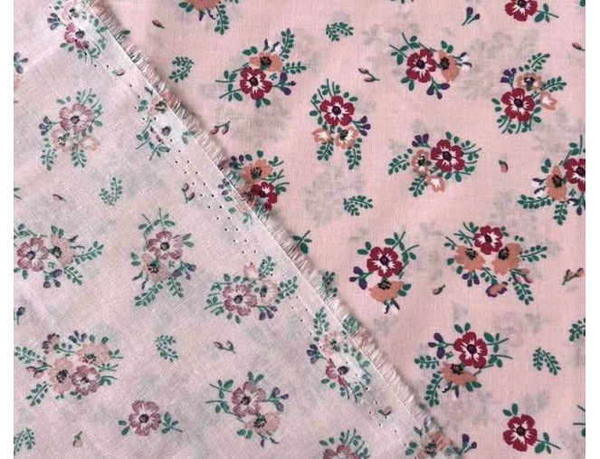 Poplin fabric Flowers in pink internetu