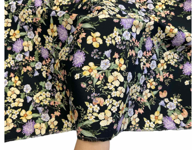 Cotton fabric with elastane Yellow flowers in black pigiau