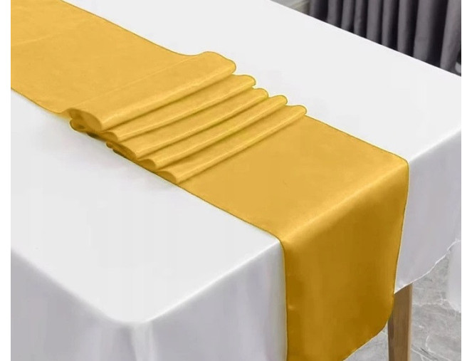Table runner Gold 900x36cm internetu