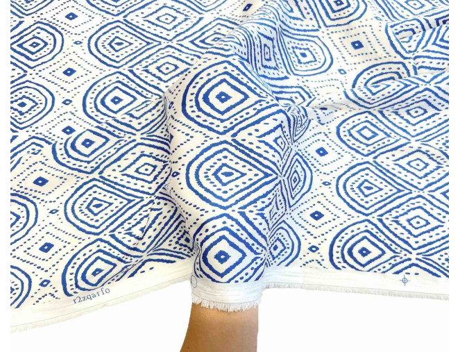 Armani šilkas Mėlyni raštai baltame pigiau