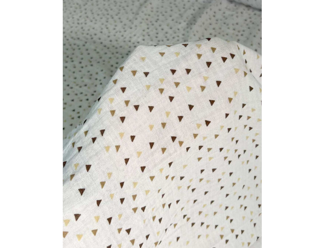 Muslin Triangles pigiau