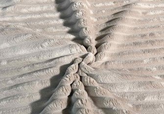 Dirbtinis kailis - gobelenas Šviesi smėlio