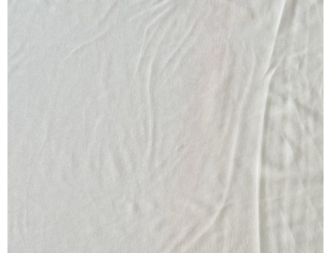 Off-white velvet remnant No. 142 pigiau