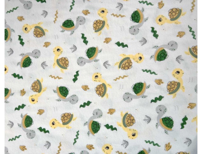 Flannel T-shirt with Turtles on a White Background pigiau