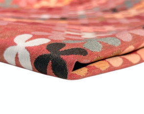 Gobelenas Gėlytės raudoname