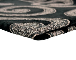 Gobelenas Raštai juodame