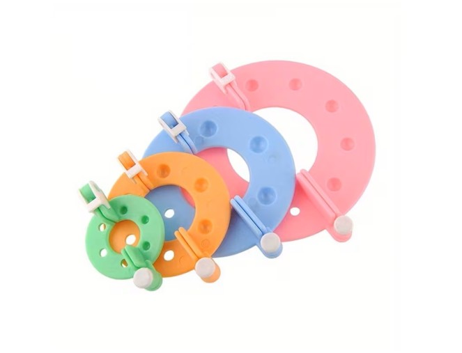 Pom-pom maker, 4 sizes