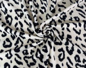 Teddy audinys Leopardo raštai kreminiame 320gr/kv.m.